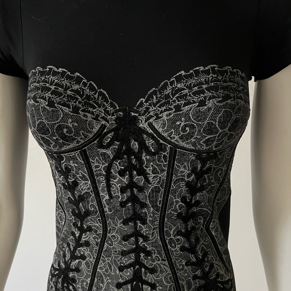 Stunning sexy t shirt bustier French like fashion top!
